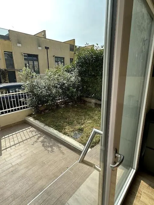 Appartement Navigli Green Oasis Between Fashion & Lifestyle Milaan